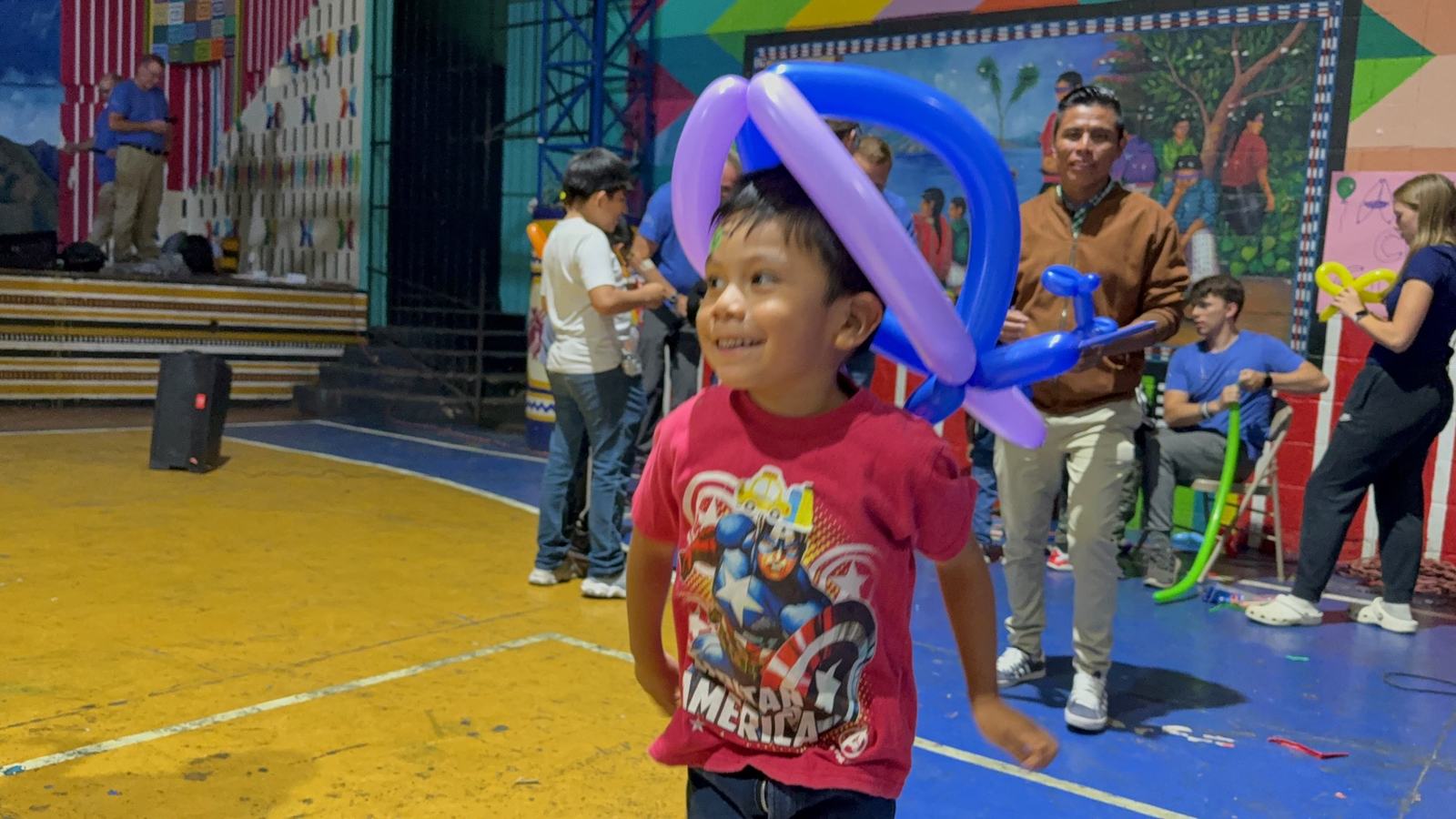 balloon hat aleluya