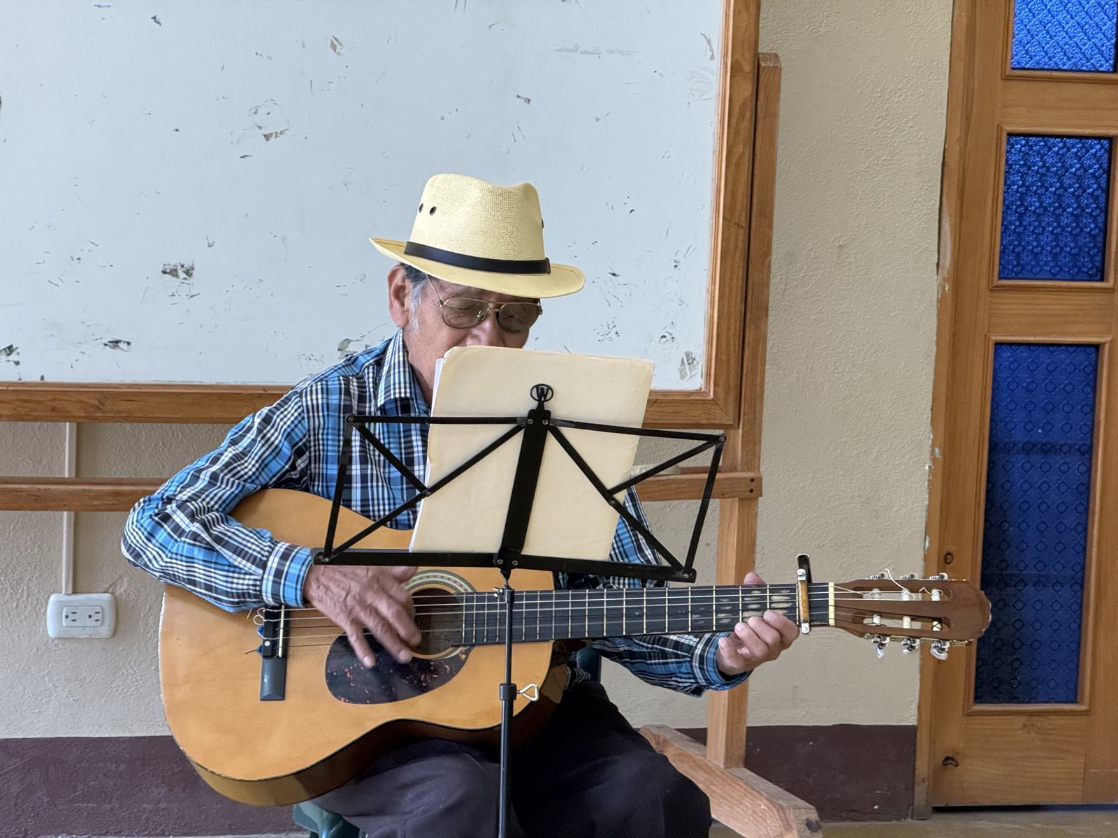 guitar play aleluya