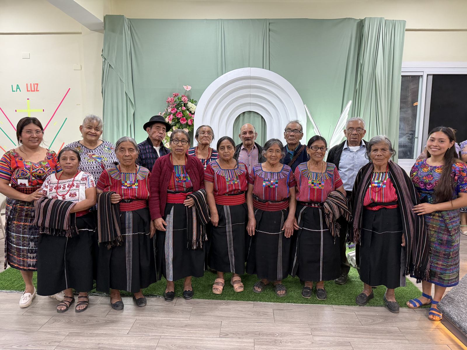 women group aleluya