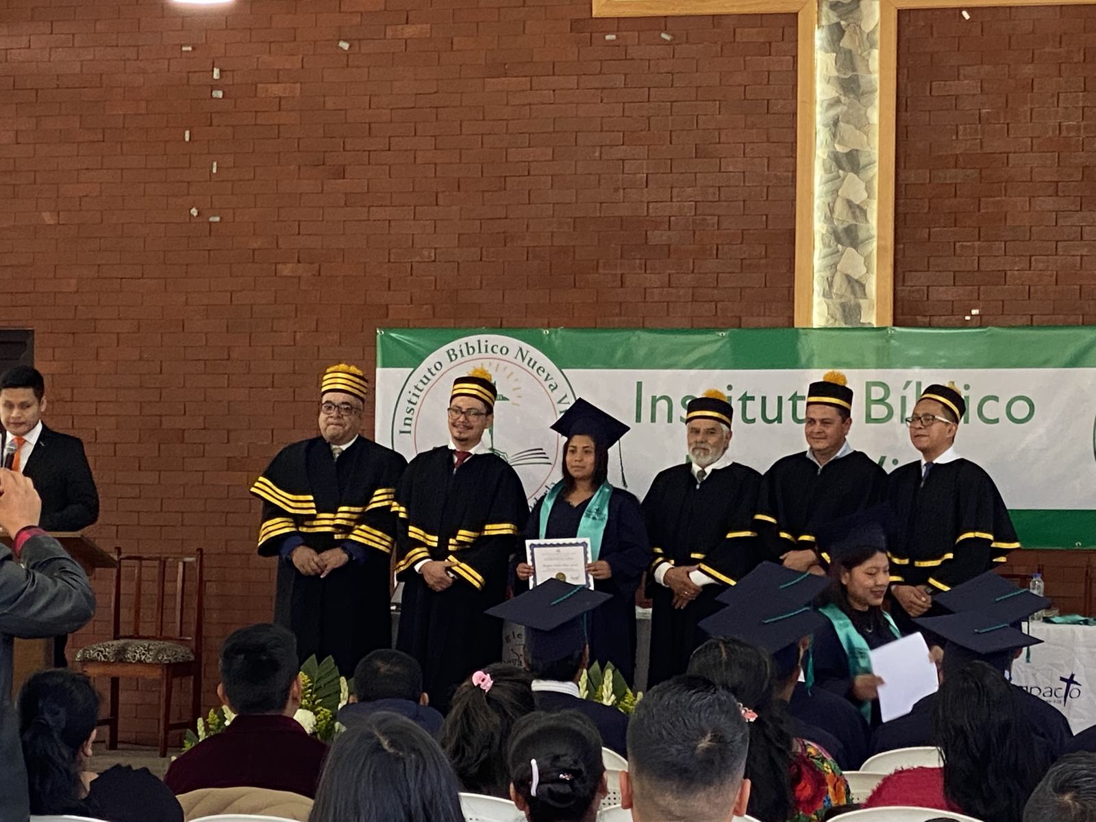 Graduating Aleluya