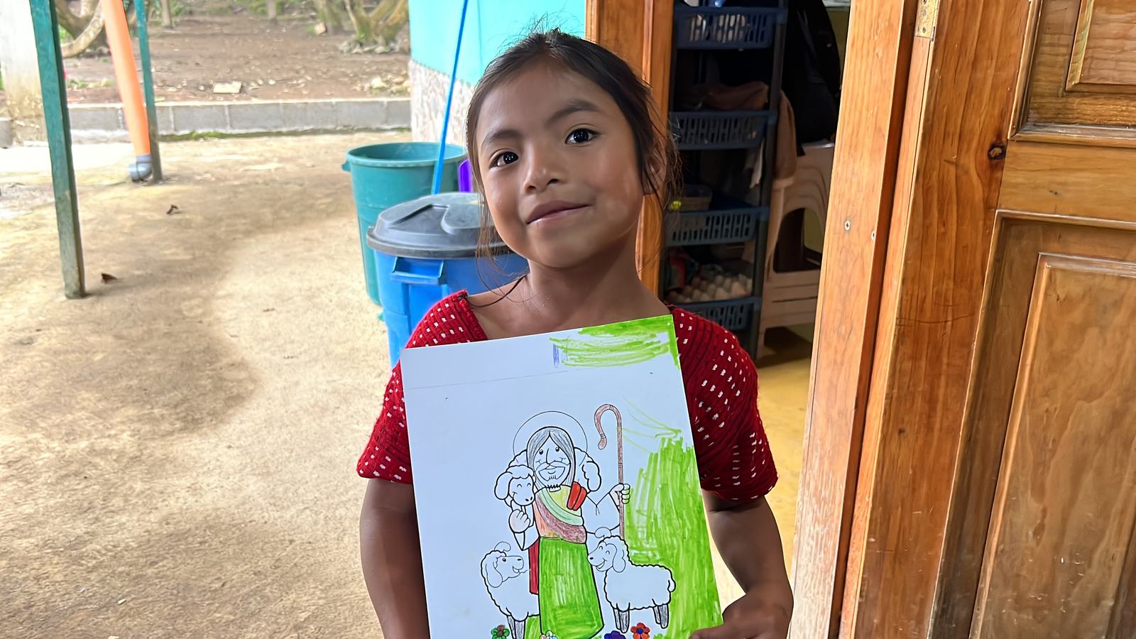 Girl with picture - aleluya