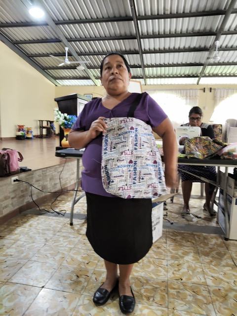 bag lady aleluya